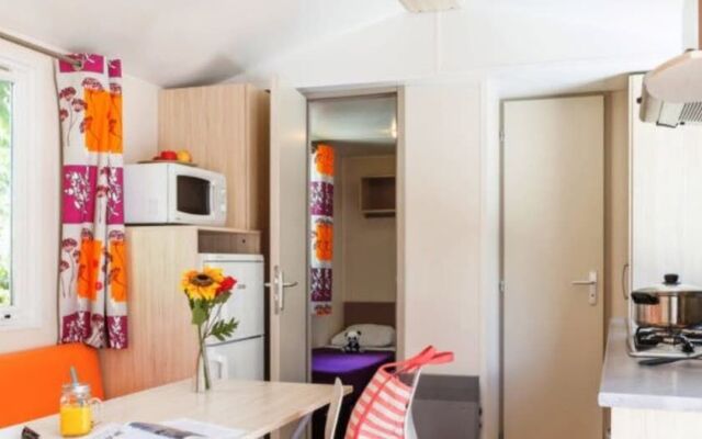 Camping le Chateau de Rochetaillée