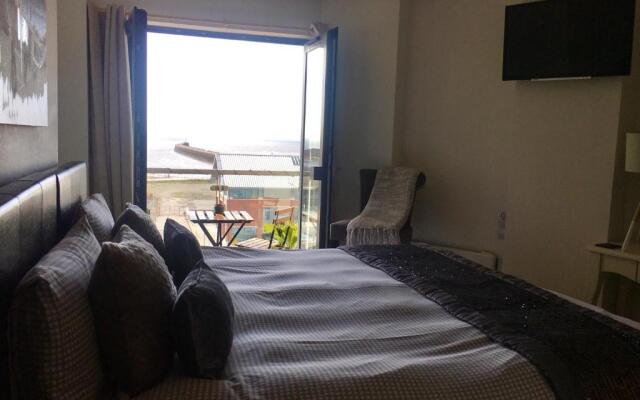 Sail view apartment