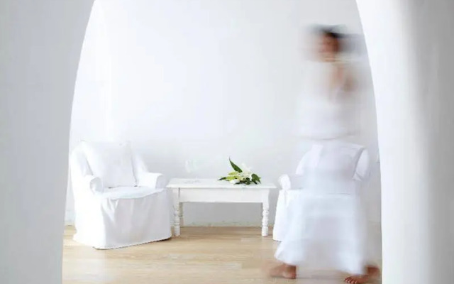 Kirini Suites & Spa Hotel