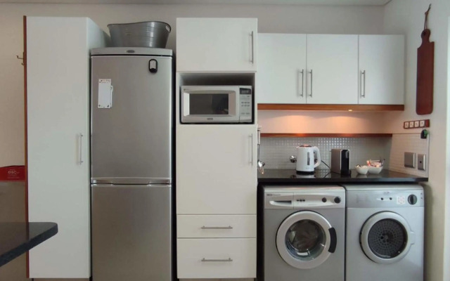 The Bella - 6 Sleeper - Sea Views Pool & Patio