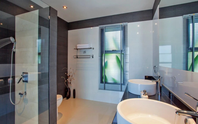Blissful Stay at Grand Villa Tangerine