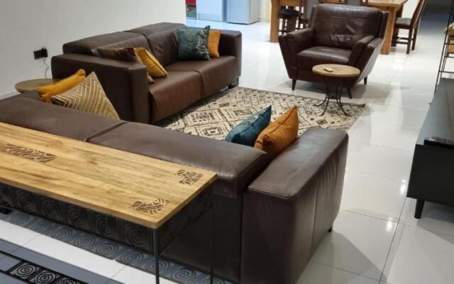 Luxurious 3-bed Apartment in Cantonments, Accra