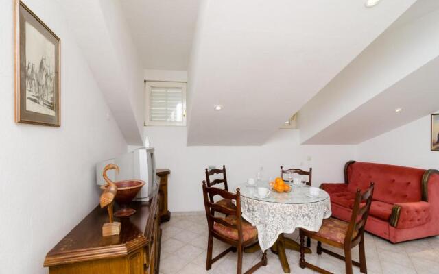 Apartment La Marina