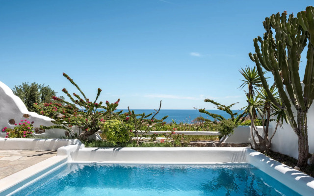 Anema Boutique Hotel & Villas Santorini