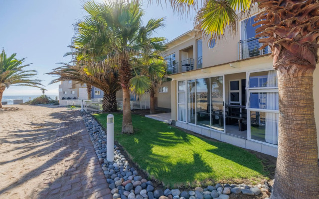 Waterfront Cottage B3