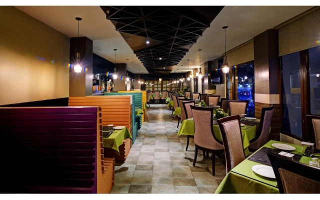 Udaan Clover Hotel Banquet & Spa