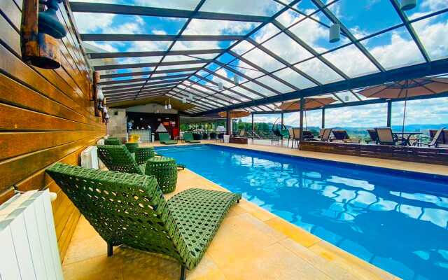 Chris Park Hotel