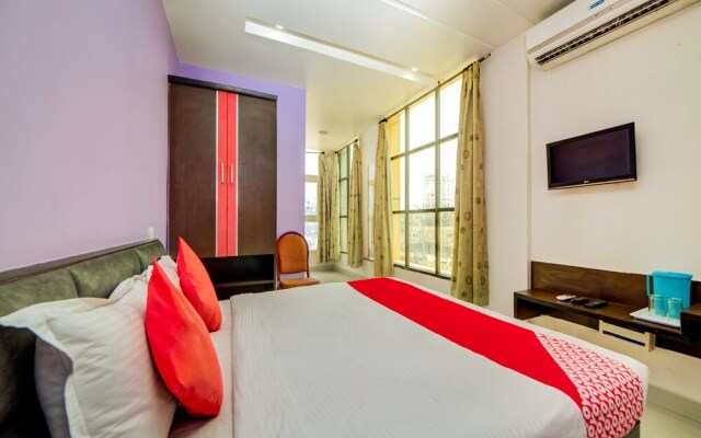 OYO 40124 Hotel VJR Residency
