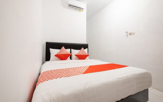 Hotel Brosta by OYO Rooms
