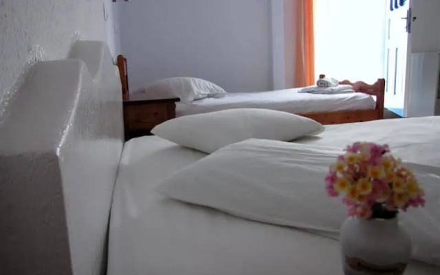 Perissa el mar rooms