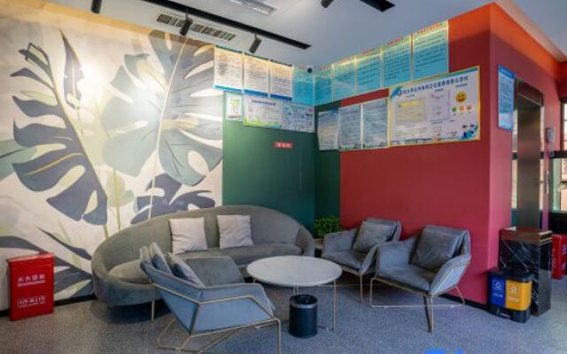 Xinmeng Fashion Hotel (Xingyue Times Square, Xinhua Road)