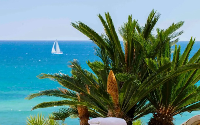 Vila Joya Home, Restaurant & Spa