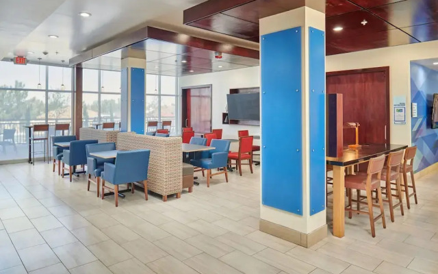 Holiday Inn Express Guesthouse