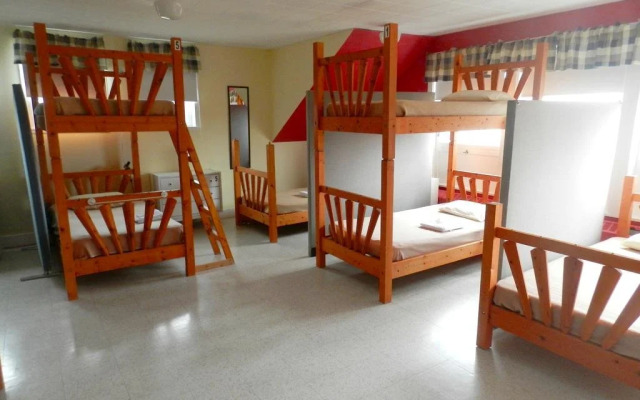 Auberge De Douglastown Hostel