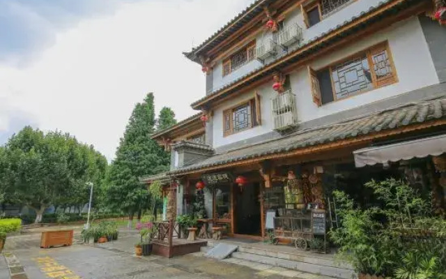 Tutu Chain Inn(Kunming Dianchi Minzu Village)