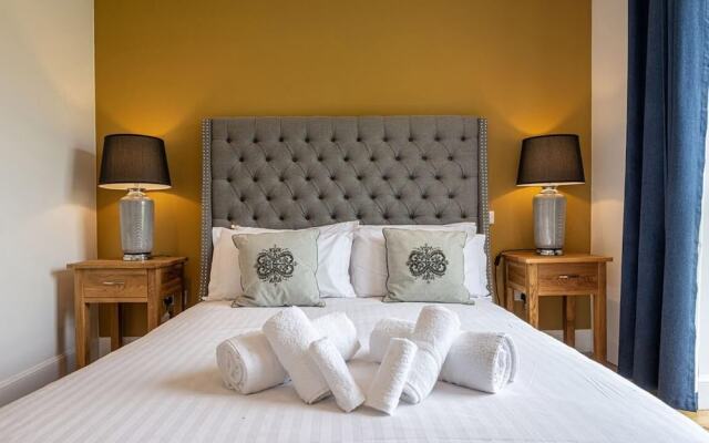 11 Loch View PF Kenmore