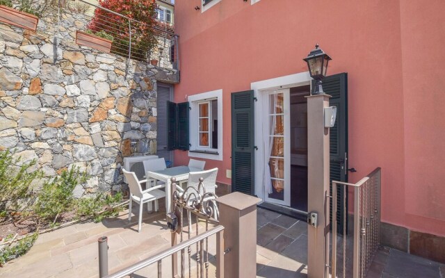 Nice Home in Magliolo With Wifi and 1 Bedrooms