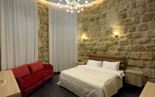 VillaRosa Luxury Boutique