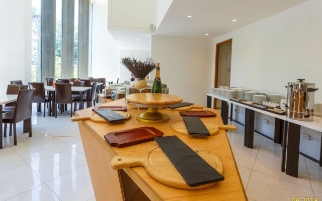 The Aristo Beach Studio by Holy Cow