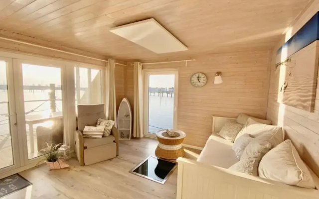 Houseboat South Beach