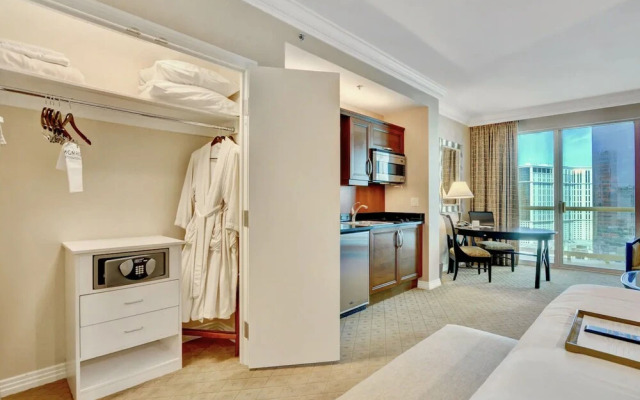MGM Signature - VIP Vacation Suites