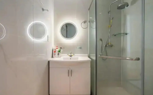 Salute de Leman Luxury Apartment