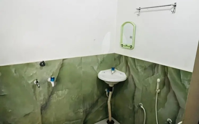 Hotel Rathore Paying Guest House Ayodhya