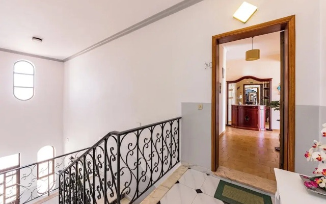 Seaside Charm in Gale - 2 Bedroom W/big Terrace