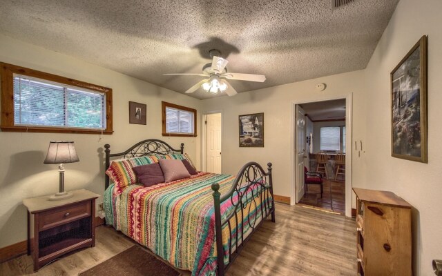 Texas River Haus LD1683