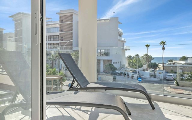 Phaedrus Living: Seaview Luxury Flat Limnaria 150