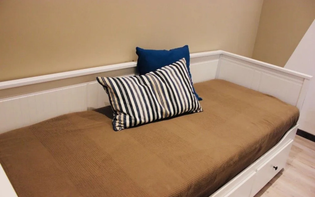 Adrian's b&b