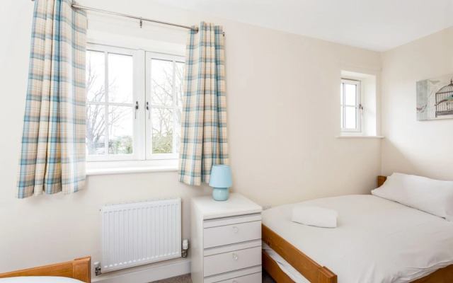 Stunning Cotswolds Mews Home in Broadway Village