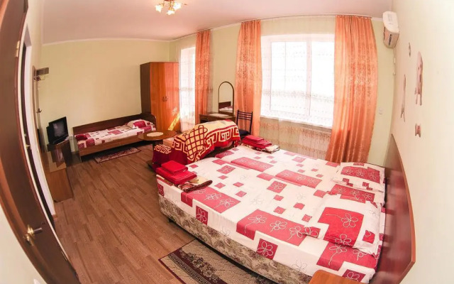 Guest house on Krymskaya