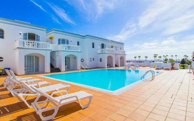 Apartamentos Corona Mar