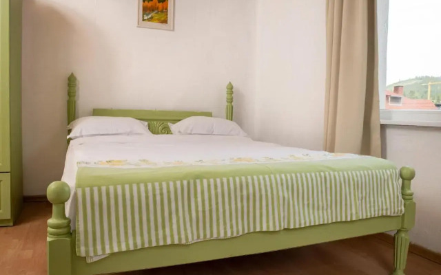Parlapanovi Guest House