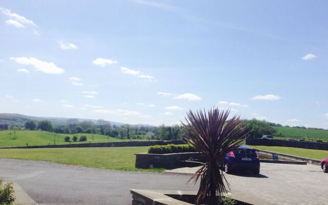 Westport Country Lodge Hotel