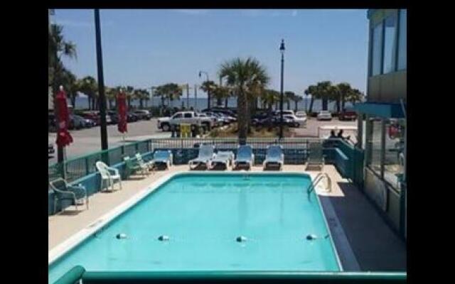 Ocean 5 Hotel