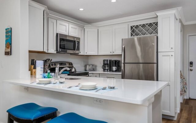 Palm Bay Club - Bayside