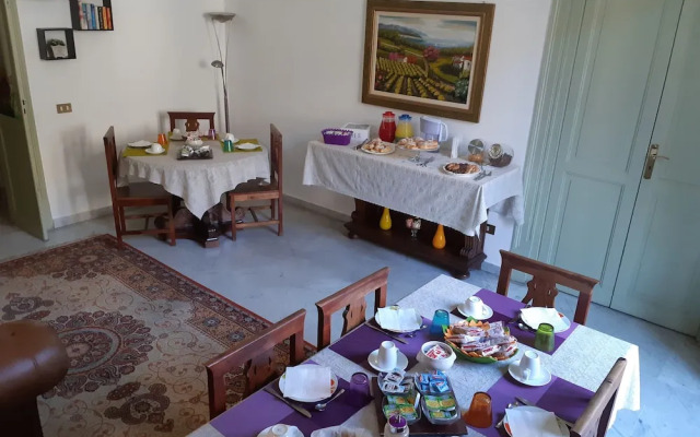 Cavour il Conte Camillo Bed&Breakfast