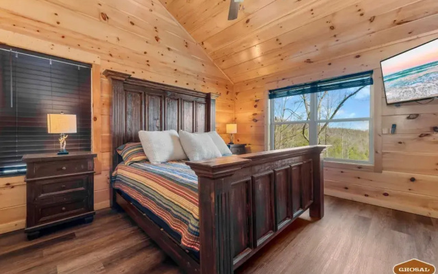 Heavenly Heights by Ghosal Luxury Lodging