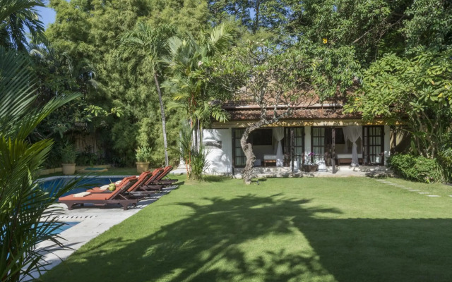 Villa Eight