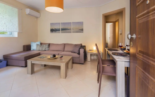 Scorpio Deluxe Apartment with Private Garden