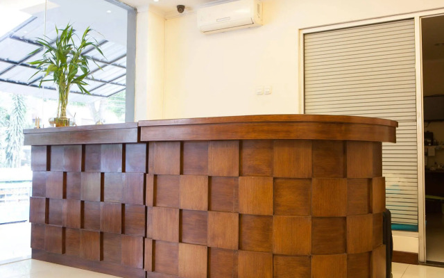 RedDoorz Plus @ Erlich Pasir Kaliki