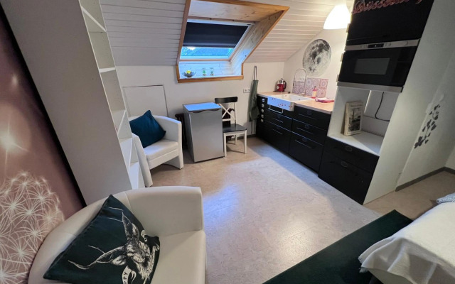 Gemütlich wohnen in Messenähe, Feenzian