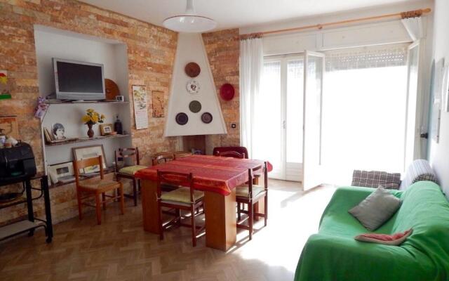 M155 - Marcelli, Trilocale in Centro a 50mt Dal Mare