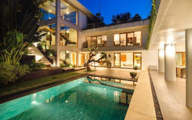 N Villa