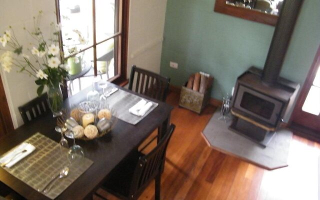 Mount Browne Cottage