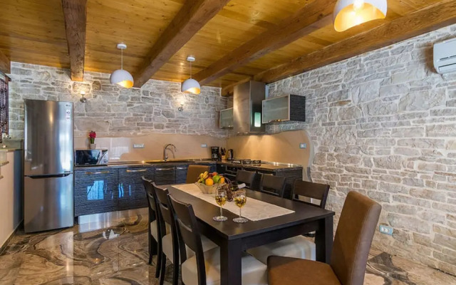 Villa Patrick Comfortable Holiday Residence