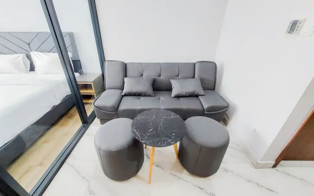Good And Restful 1Br At The Smith Alam Sutera Apartment