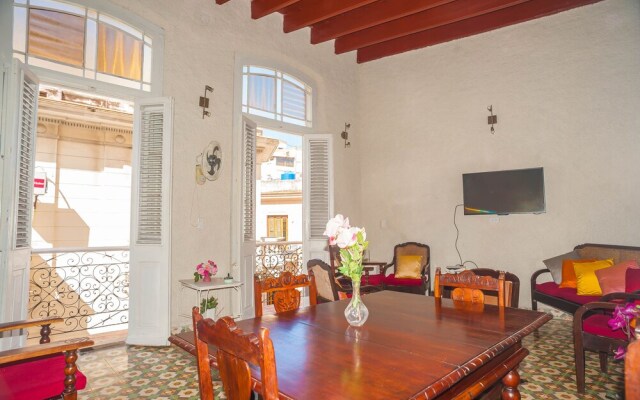 Privado Apartamento con balcón Habana